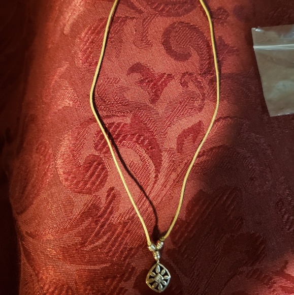 Silpada necklace - Picture 2 of 4